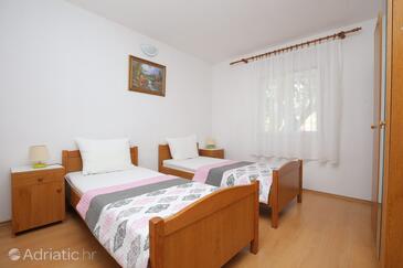 Apartmány pri mori Rogoznica - 28008
