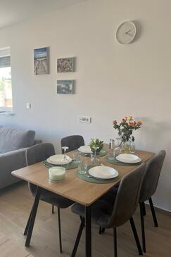 Rodinné apartmány s bazénem Zaton, Zadar - 28013