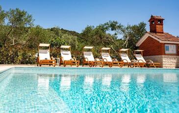 Rodinné apartmány s bazénem Palit, Rab - 28017 Adriatic.hr