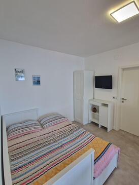 Apartmani uz more Pisak, Omiš - 2802