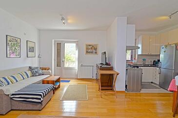 Třípokojový apartmán Veli Lošinj, Lošinj (A-28021-a)