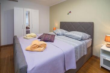 Leiligheter med parkering Veli Losinj, Losinj - 28023