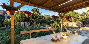 Sommerhus med parkering Veli Losinj, Losinj - 28048