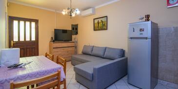 Apartments with parking space Veli Lošinj, Lošinj - 28054