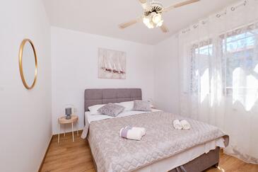 Четырёхкомнатные апартаменты Мали Лошинь - Mali Lošinj, Лошинь - Lošinj (A-28066-a)
