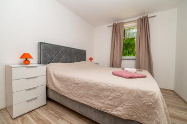 Lejlighedens parkeringsplads Belej, Cres - 28068