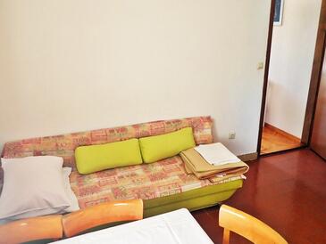 Apartments with parking space Seline, Paklenica - 28075