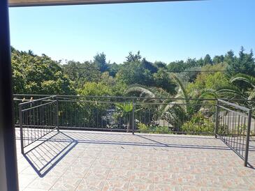 Apartments with parking space Seline, Paklenica - 28075