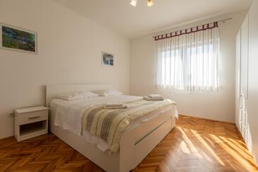 Třípokojový apartmán Umag (A-28076-a)