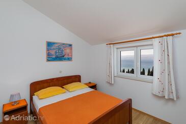 Apartments with parking space Duće, Omiš - 2812