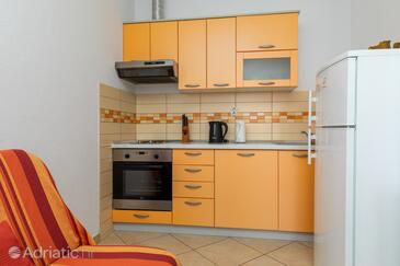 Lejlighedens parkeringsplads Duce, Omis - 2812