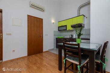 Apartmány s parkovištěm Duće, Omiš - 2812