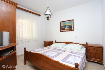 Apartments with parking space Stanići, Omiš - 2818