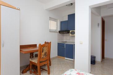 Studio flat Stanići, Omiš (AS-2818-a(