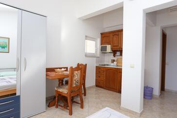 Studio flat Stanići, Omiš (AS-2818-b(