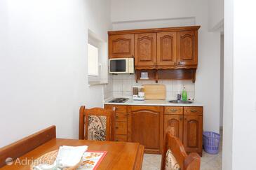 Apartments with parking space Stanići, Omiš - 2818