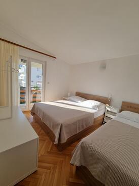 Apartments by the sea Duće, Omiš - 2821