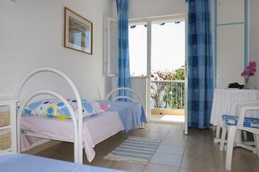 Appartamenti accanto al mare Almissa - Omiš - 2823