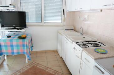 Appartamenti accanto al mare Almissa - Omiš - 2823