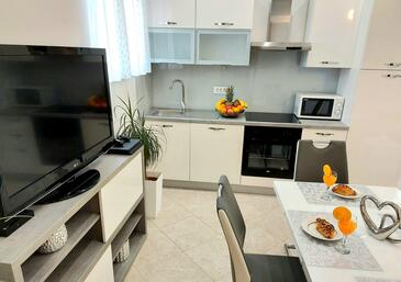 Ferienwohnungen am Meer Stanici, Omis - 2824