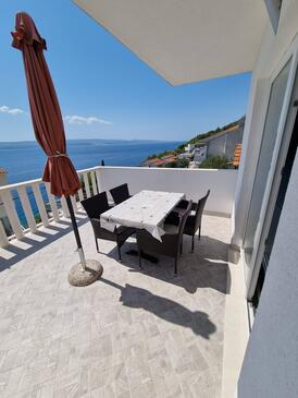 Apartmanok parkolóhellyel Pisak, Omis - 2827