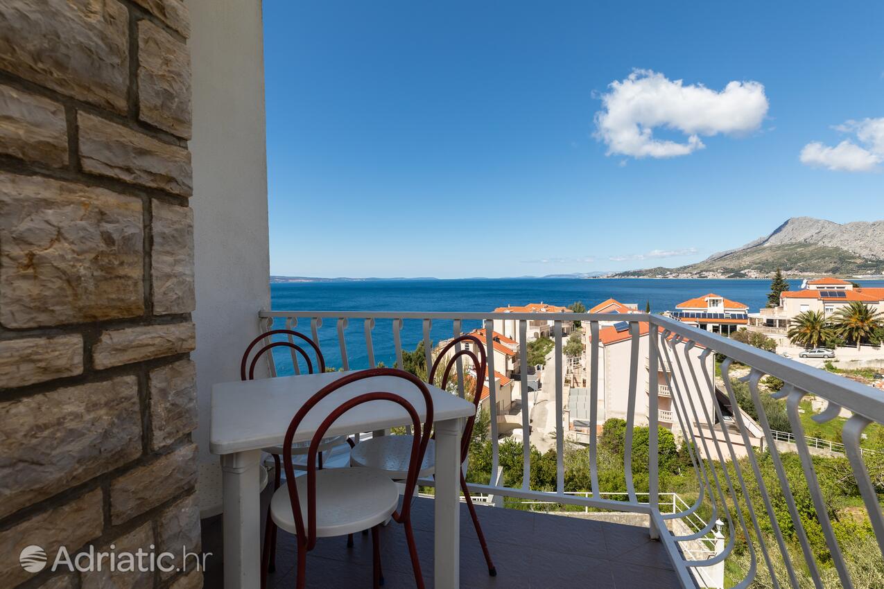 Ferienwohnungen am Meer Nemira, Omis - 2828