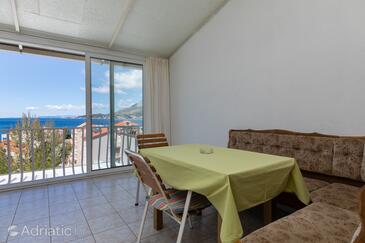 Apartments by the sea Nemira (Omiš) - 2828
