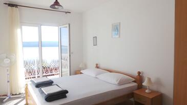 Apartments by the sea Duće, Omiš - 2829