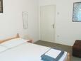Спальня 3 Duće, Спальня 3 в размещении типа apartment, WiFi.