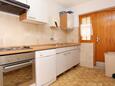 Кухня 2 Duće, Кухня 2 в размещении типа apartment, WiFi.