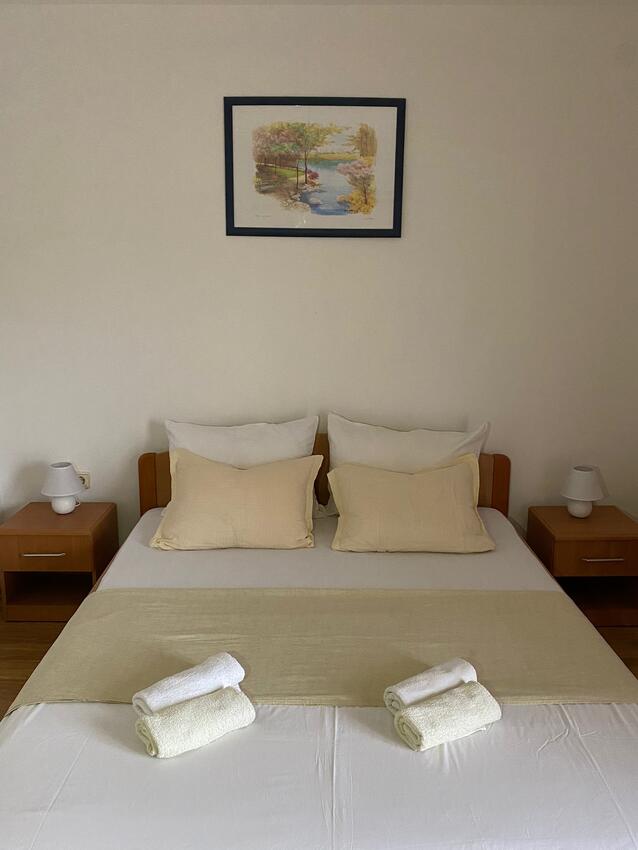 A-2846-b - Private accommodation - Apartments with a parking space Sutivan, Brač