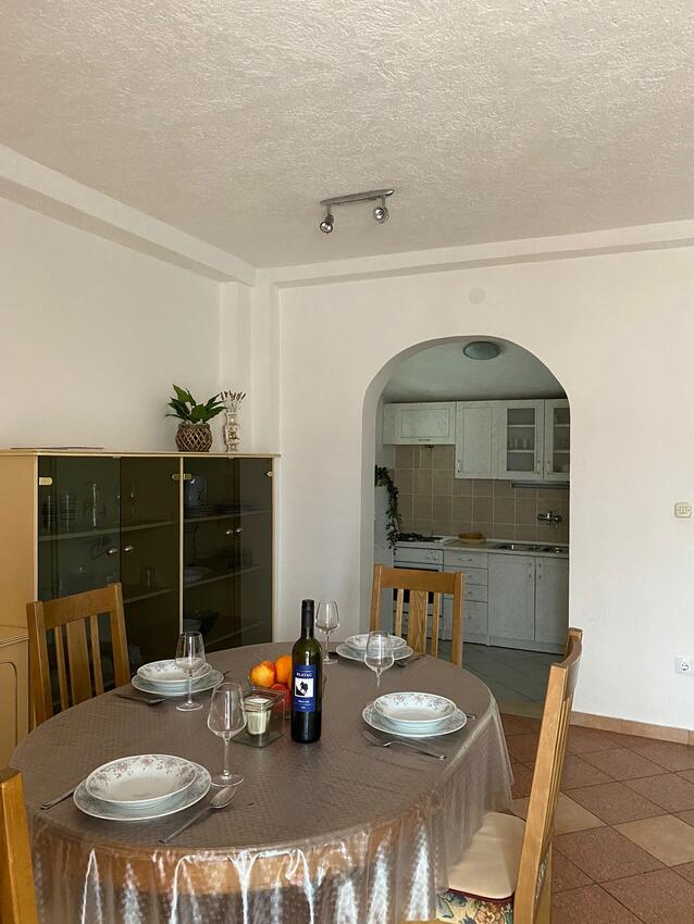 A-2846-b - Private accommodation - Apartments with a parking space Sutivan, Brač