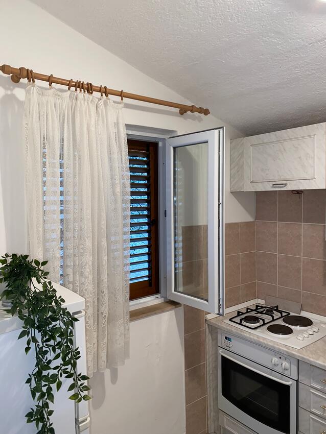 A-2846-b - Private accommodation - Apartments with a parking space Sutivan, Brač