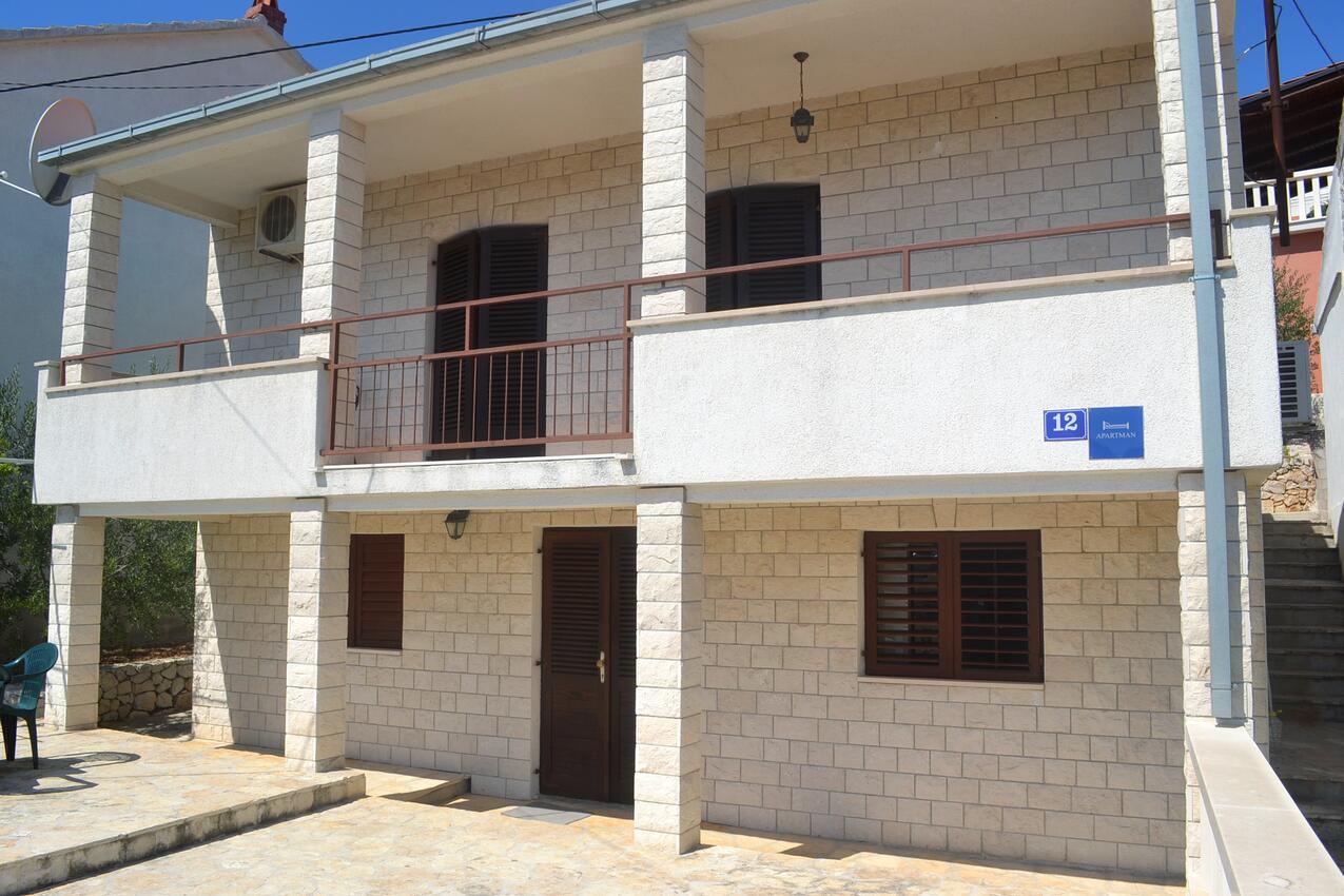 Property - Apartments with a parking space Sutivan, Brač