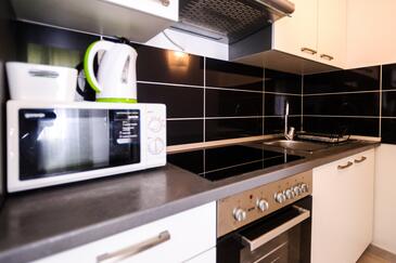 Apartmanok a tenger mellett Sutivan, Brac - 2851