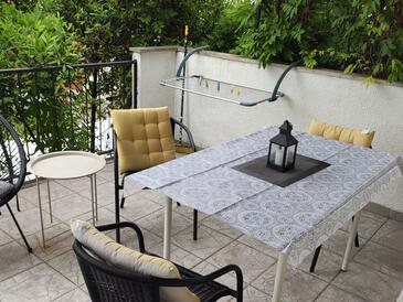 Apartamentos con parking Supetar, Brac - 2856