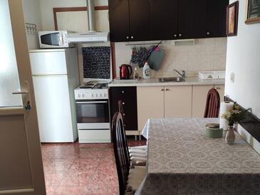 Ferienwohnungen mit Parkplatz Supetar, Brac - 2856