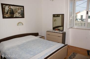 Апартаменти біля моря Постіра - Postira, Брач - Brač - 2870