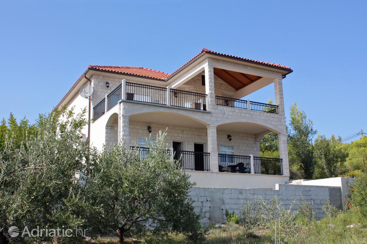 Apartments by the sea Sumartin, Brač - 2871