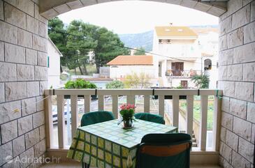 Lägenheter och rum med parkering Bol, Brac - 2873