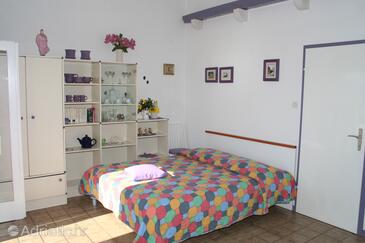 Apartmanok és szobák Internet hozzáféréssel Bol, Brac - 2875