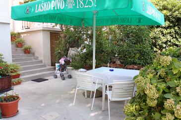 Apartments and rooms with parking space Bol, Brač - 2878 Adriatic.hr