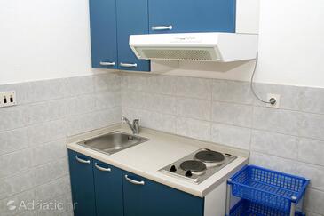 Apartmaji s parkingom Bol, Brač - 2879