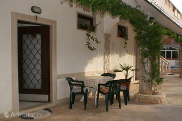 Apartments with swimming pool Splitska, Brač - 2889