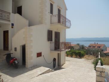 Apartments with parking space Bol, Brač - 2890 Adriatic.hr