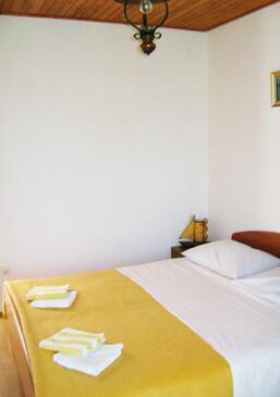 Apartmány s parkoviskom Bol, Brač - 2892