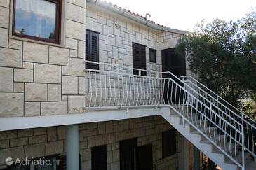 Apartments by the sea Bol, Brač - 2893