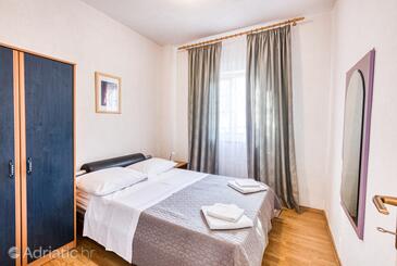 Apartments by the sea Rogoznica - 2895