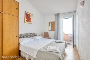 Apartments by the sea Rogoznica - 2895