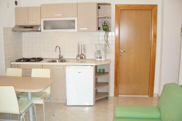 Apartamente cu parcare Bol, Brac - 2899